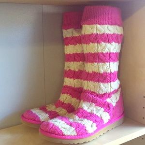 UGG Cardy Sweater Boots Size 9